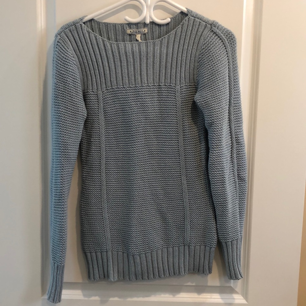 Old navy sweater
